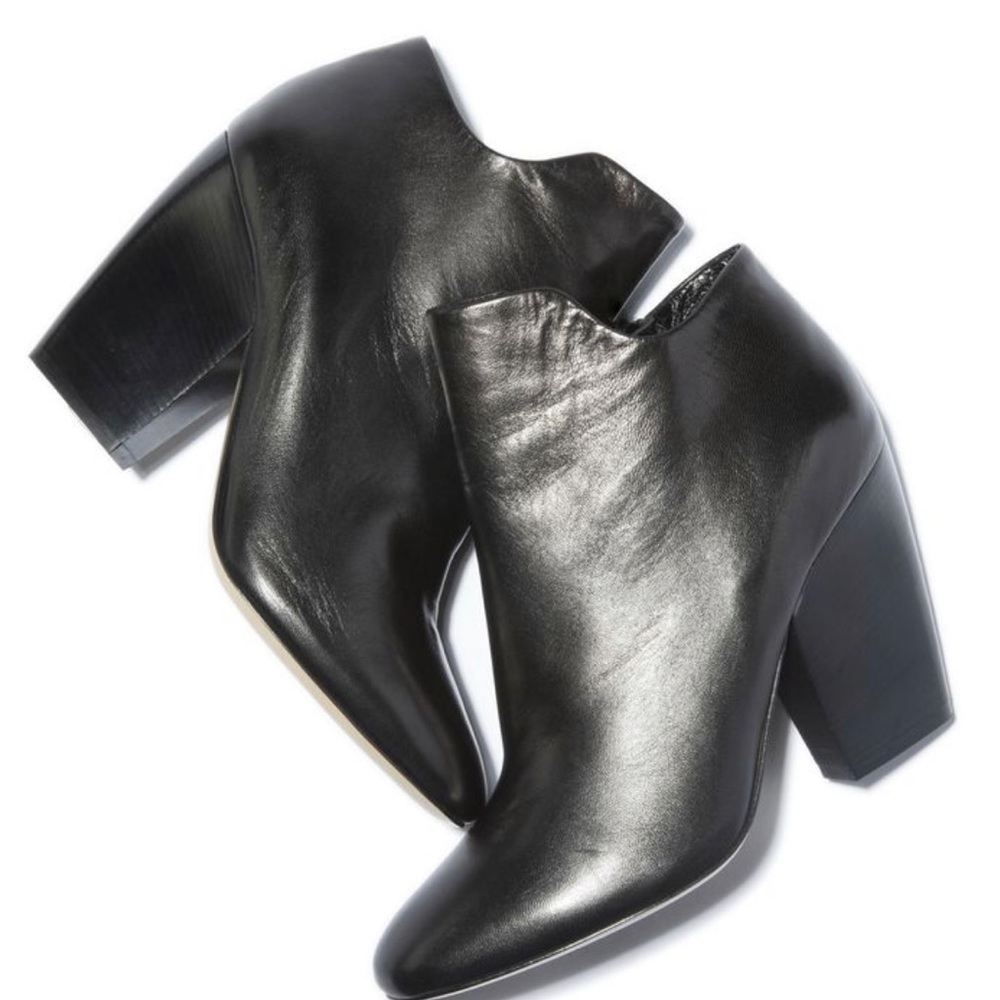 SEARCHING FOR DO NOT PURCHASE: M. Gemi Arco Bootie Black